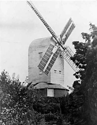 Closeup from above photo c.1920