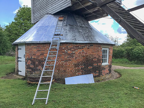 Roundhouse roof with aluminium covering being fitted over the plywood - 25th April 2023