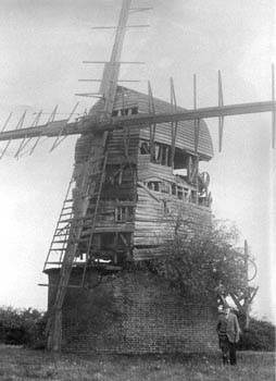 Kenninghall Chimney postmill 1950