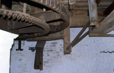 Great spur wheel October 2003