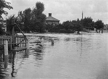 Millgate looking north August 1912