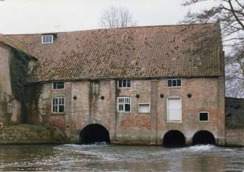 Tailrace 7th April 1977