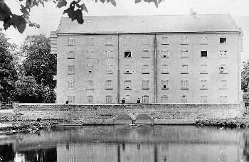 Mill and millpond c.1920 