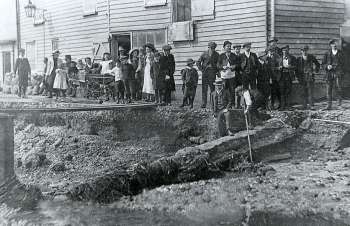 27th August 1912 with the auger casing exposed