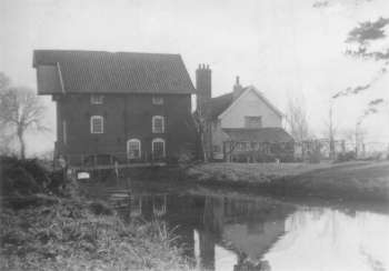 The mill dam c.1900