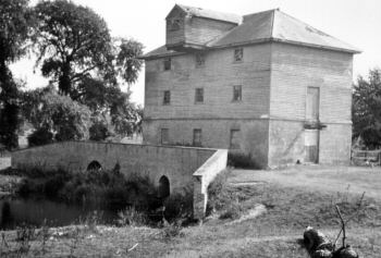 c.1920 with many broken windows