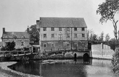 c.1915 with the steam chimney gone